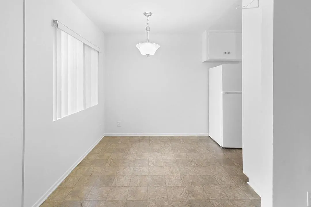2 bed, 1.0 bath, $2,450 — Photo 2
