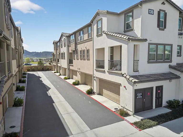 40379 Melrose Dr — Photo 32