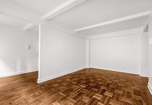 5th image of 12 E 86th St APT 307