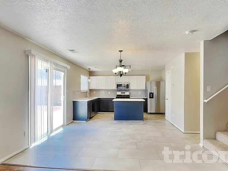 1506 Sierra Norte Loop NE — Photo 2