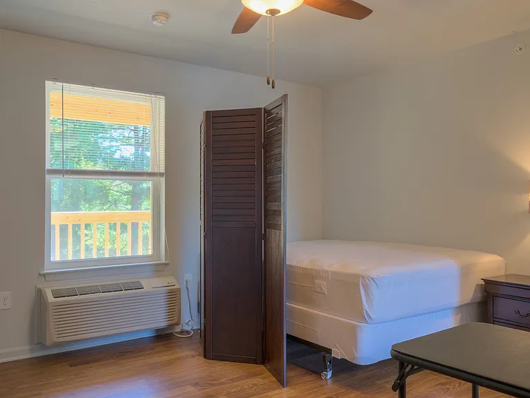 Blacksburg Homestay Village-311 — Photo 4