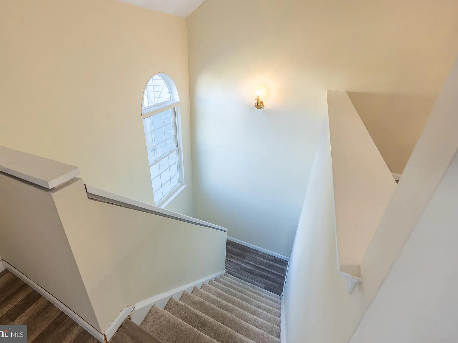 2 bed, 1.0 bath, 778 sqft, $2,000 — Photo 3