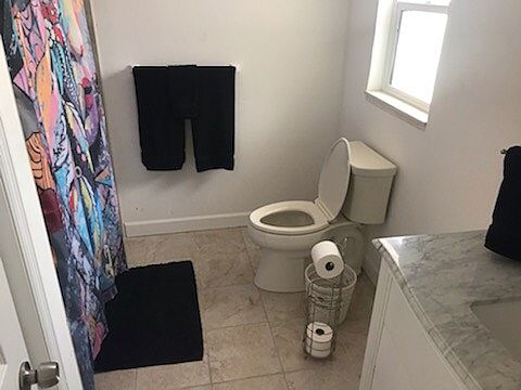 2nd image of 356 Palm Cir