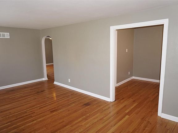 5th image of 6728 Charlie Dooley Dr