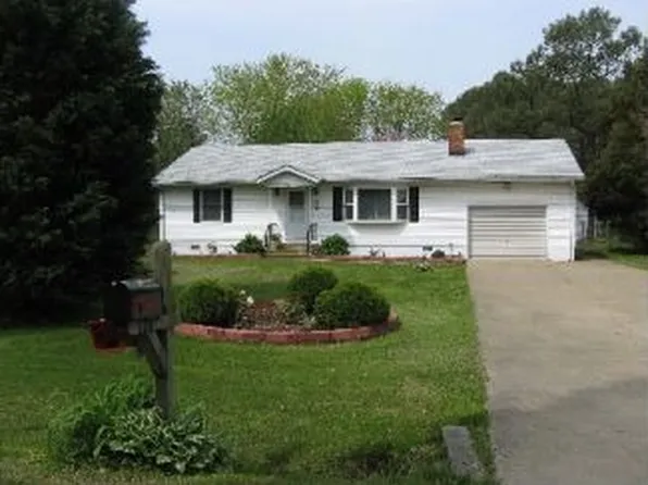 126 Long Point Rd, Stevensville, MD 21666