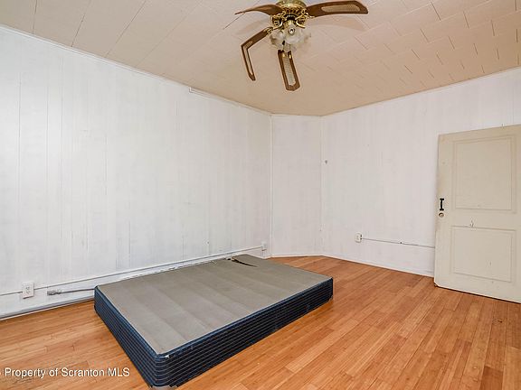 5th image of 724 Court St