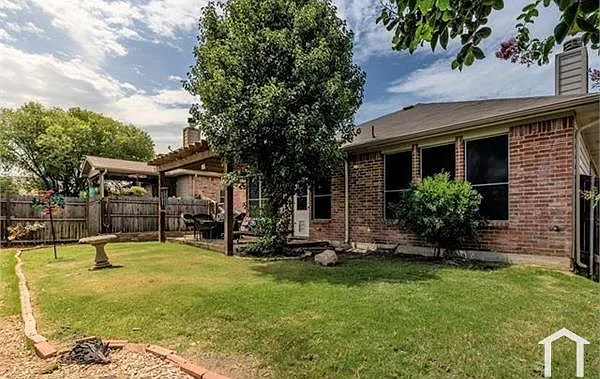 8957 Silent Brook Ln — Photo 30