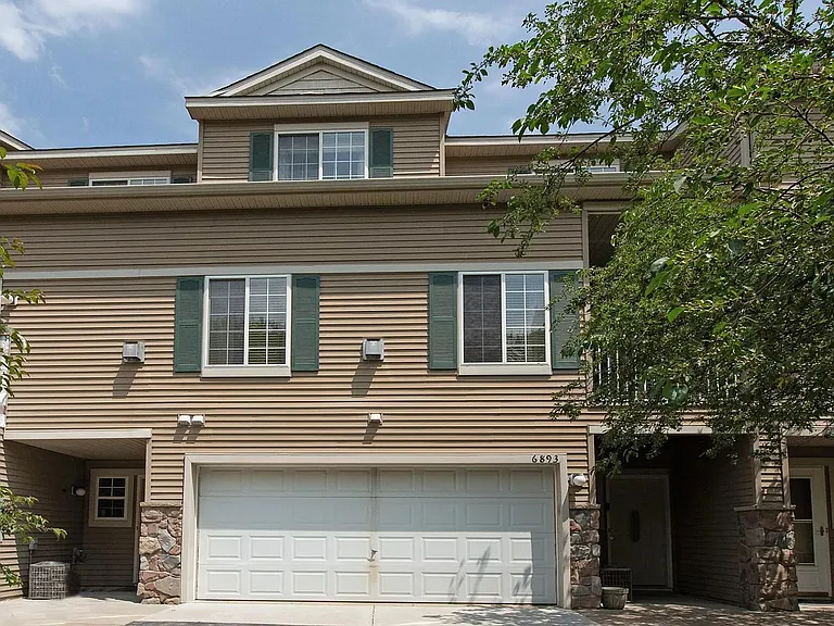6893 Pine Crest Trl S — Photo 1
