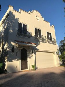 2225 Bahia Vista St, Sarasota, FL, 34237