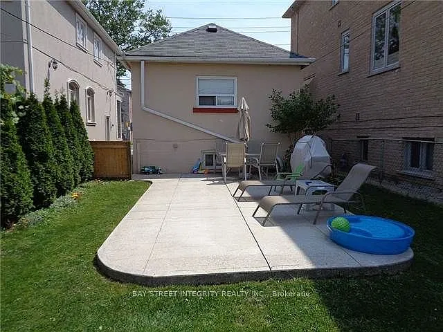 970 Briar Hill Ave — Photo 11