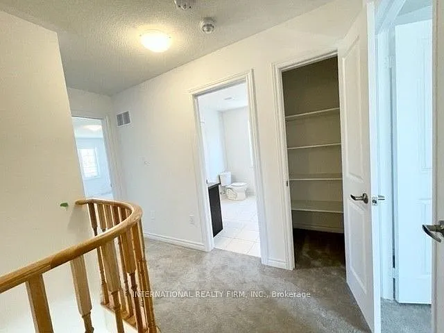 240 Ridley Cres — Photo 13