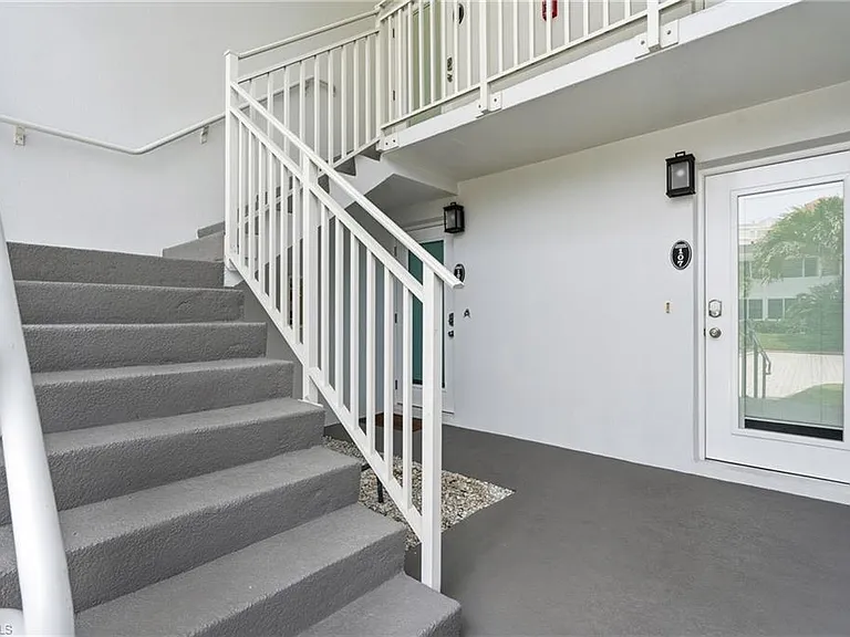 1065 Gulf Shore Blvd N #108 — Photo 22