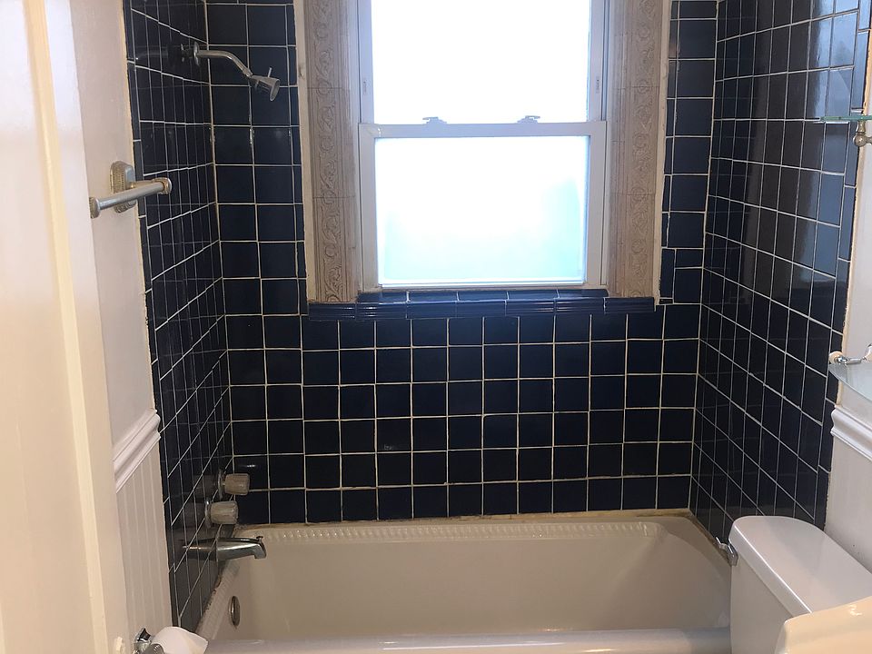 1st image of 1979 Garden Ln #4