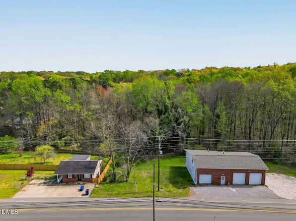 915 W 3rd St #A, Siler City, NC 27344