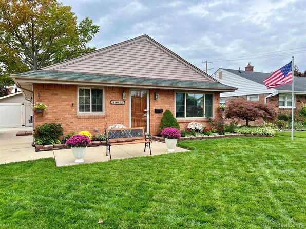 18022 Hamann St E, Riverview, MI 48193