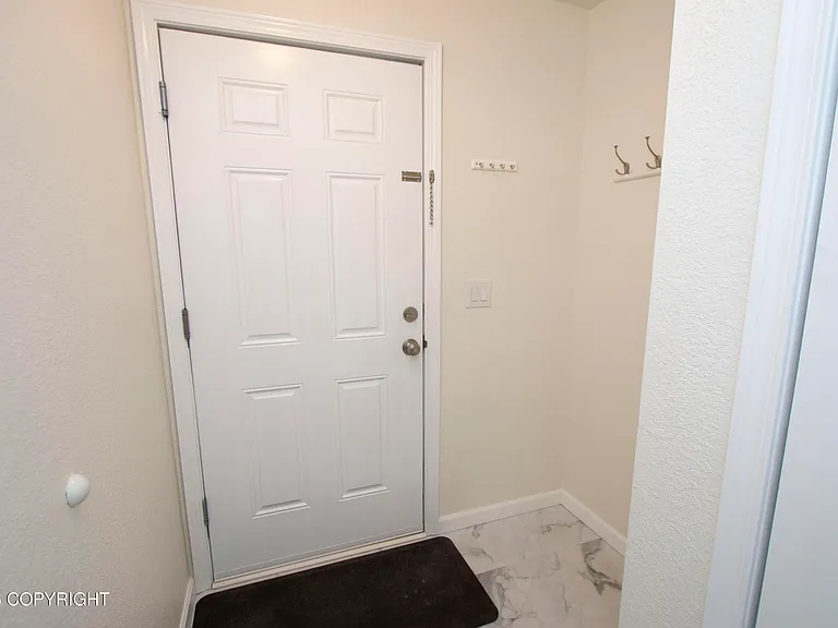 329 E 14th Ave #13 — Photo 4