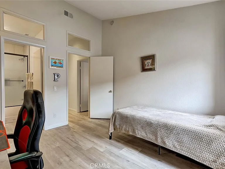 6 Nightingale Dr — Photo 30