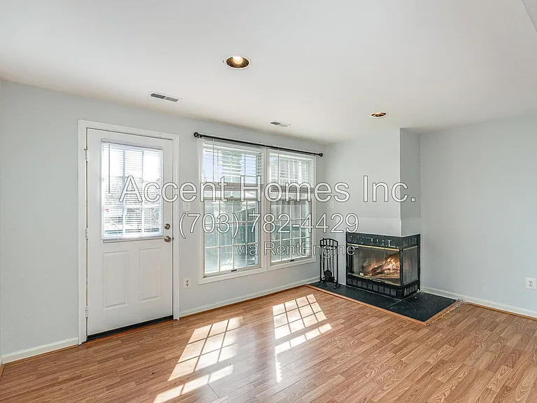5028 9th St S — Photo 28