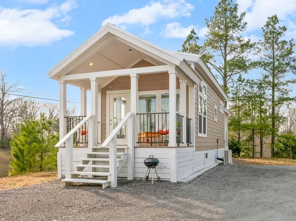 102 Thomas Rd, Dover, TN 37058