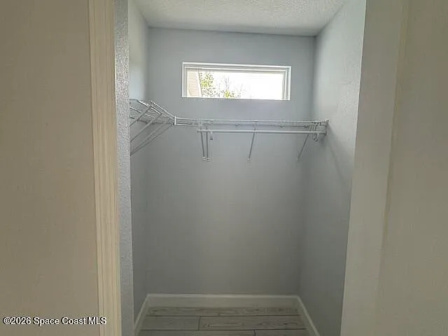 2137 Canterbury Ln — Photo 26
