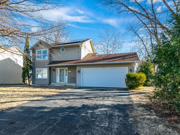 508 Pembroke Rd SW, Poplar Grove, IL 61065