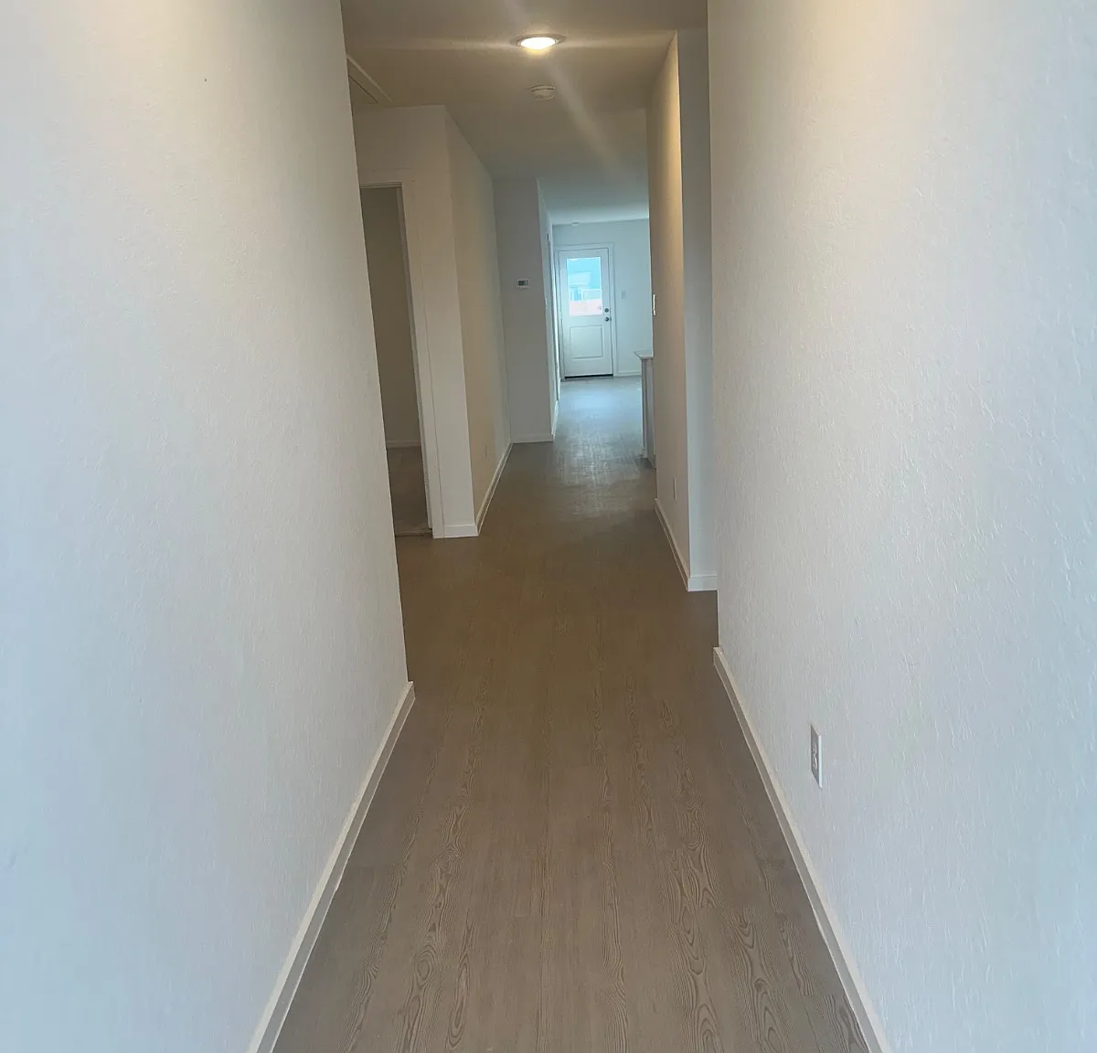 4 bed, 1500 sqft, $1,750 — Photo 2