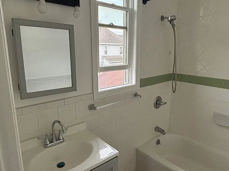27 Piaget Ave #2 — Photo 3