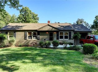 9006 E 68th St, Raytown, MO 64133