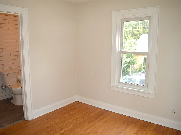 1612 Packers Ave — Photo 13