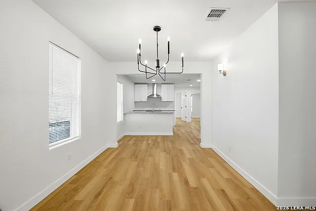 3 bed, 2.0 bath, 1450 sqft, $1,350 — Photo 4