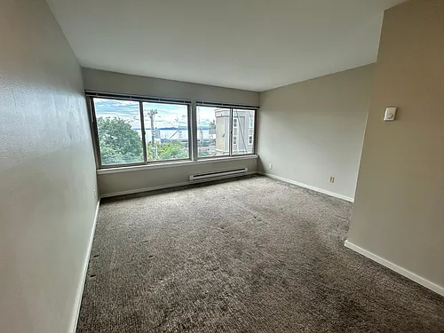 Mercer Crest Apartments Photo 1