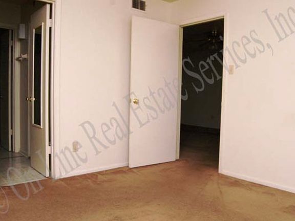 5th image of 2402 Bosque Dr APT B