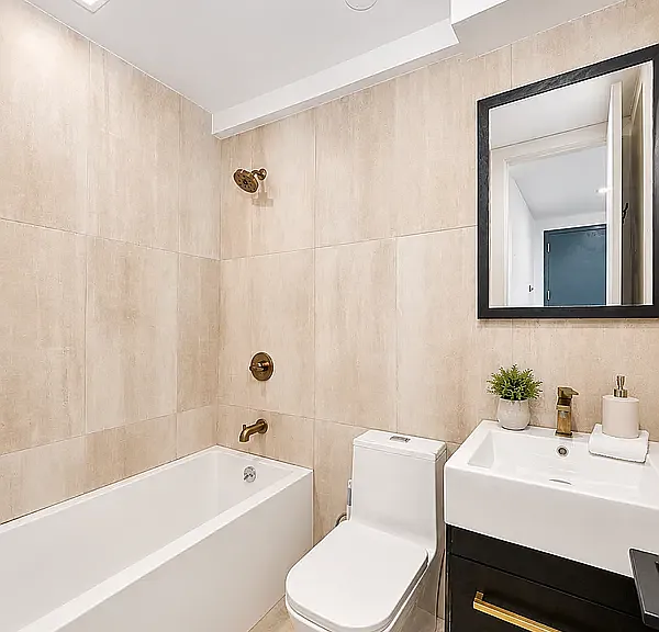 321 Woodbine St #1A — Photo 7