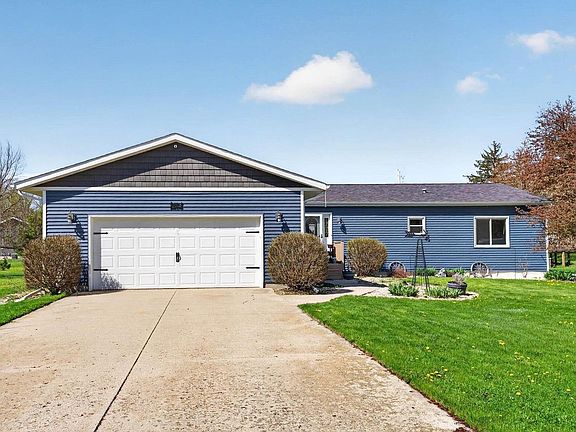 2nd image of 688 Bliven Road