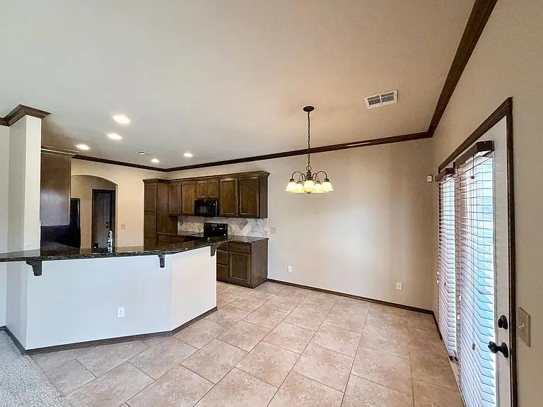 12600 N Rockwell Ave #63 — Photo 10