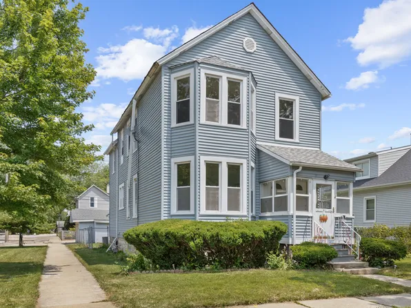 6445 34th St, Berwyn, IL 60402