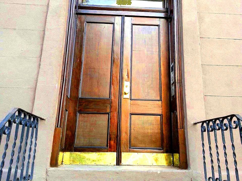1st image of 359 Pleasant Ave APT 1