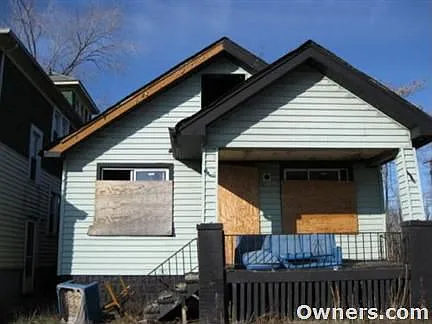 3752 Burlingame St photo 1