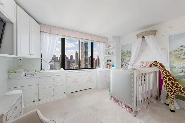Sold by Compass | media 3