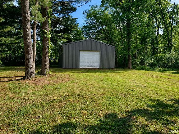2nd image of 5323 E Pine St
