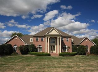 10964 Kennesaw Dr, Bentonville, AR 72712