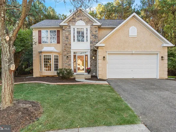 415 Charles Arbors Ln, New Castle, DE 19720