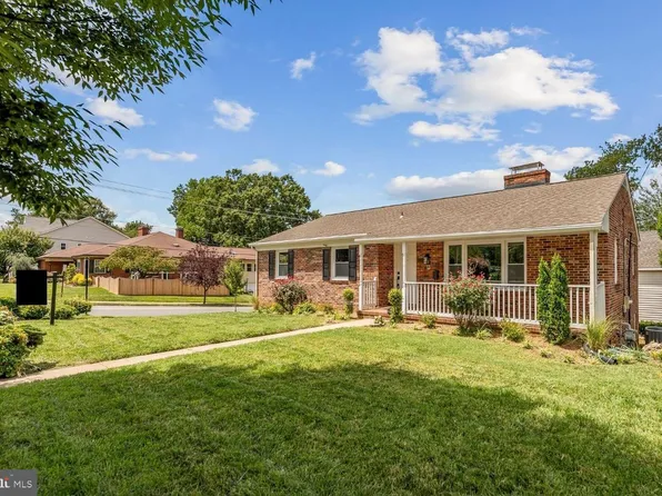 1329 Brent St, Fredericksburg, VA 22401
