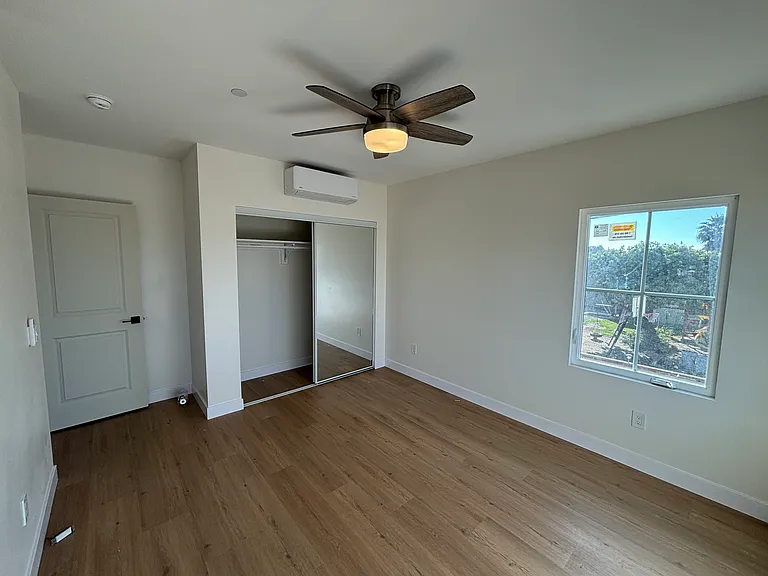 768 Delaware St — Photo 8