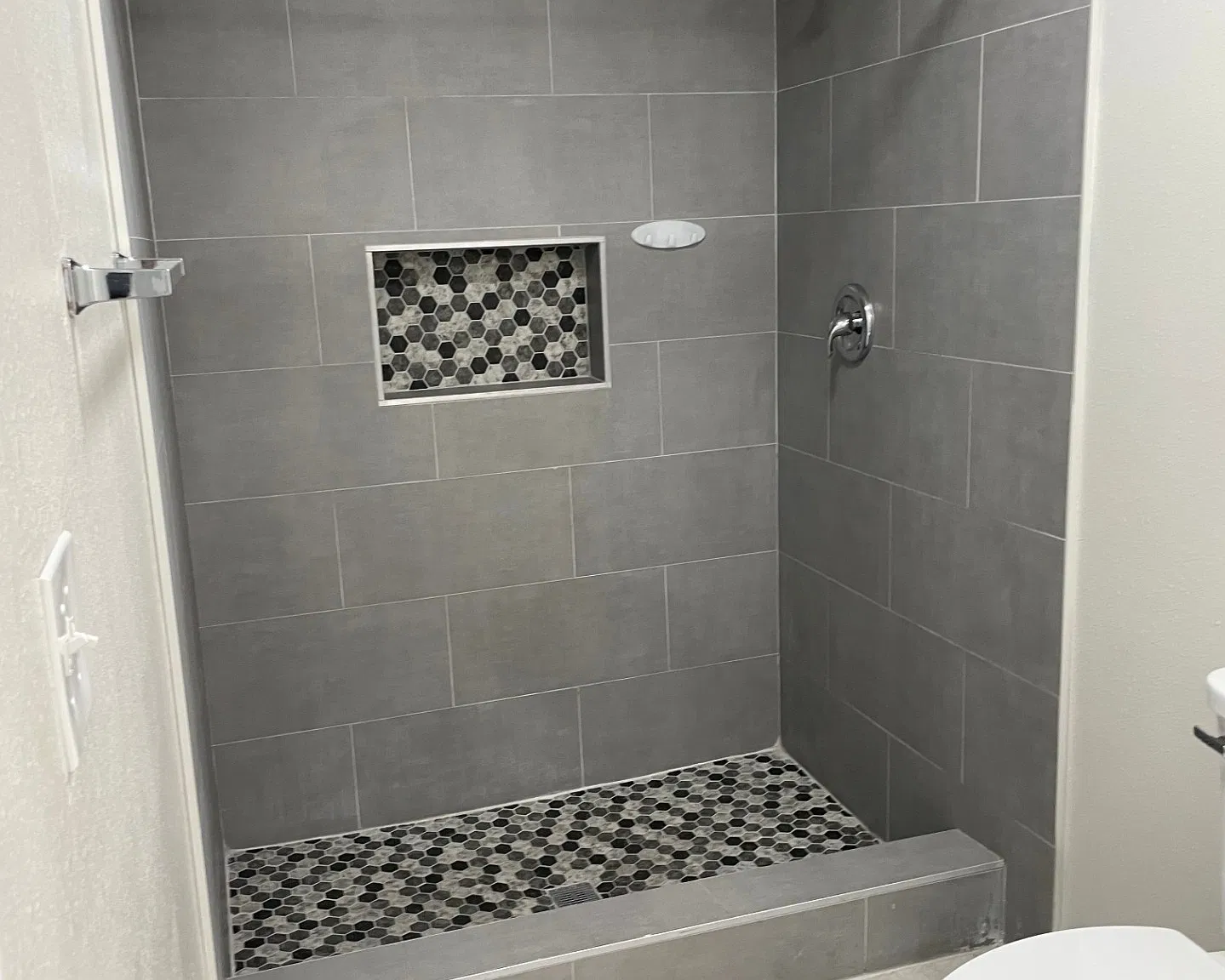 2 bed, 2924 sqft, $1,350 — Photo 2
