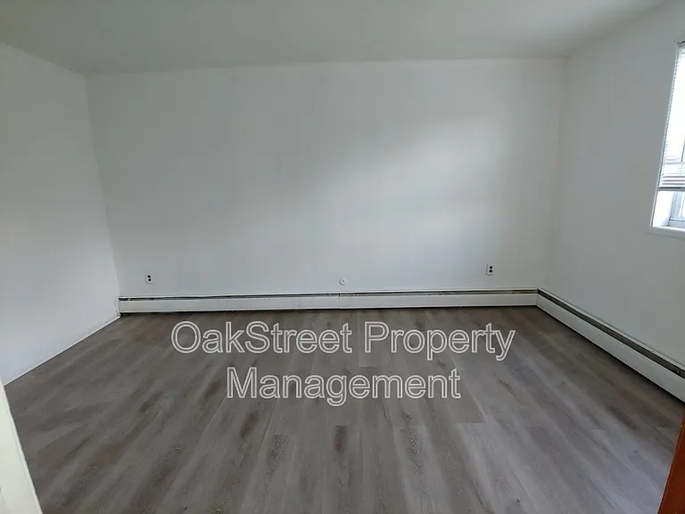 6 Burr Ave #6 — Photo 6