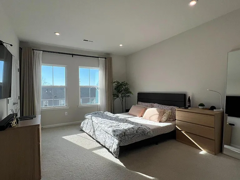 11 Sidney Ln — Photo 18