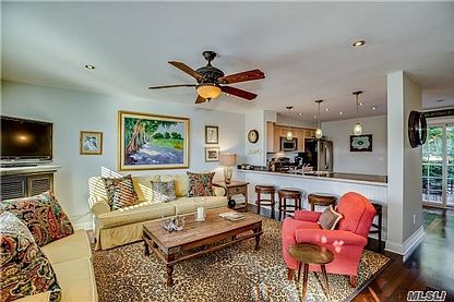 3rd image of 29 Gardners Ln APT 2B