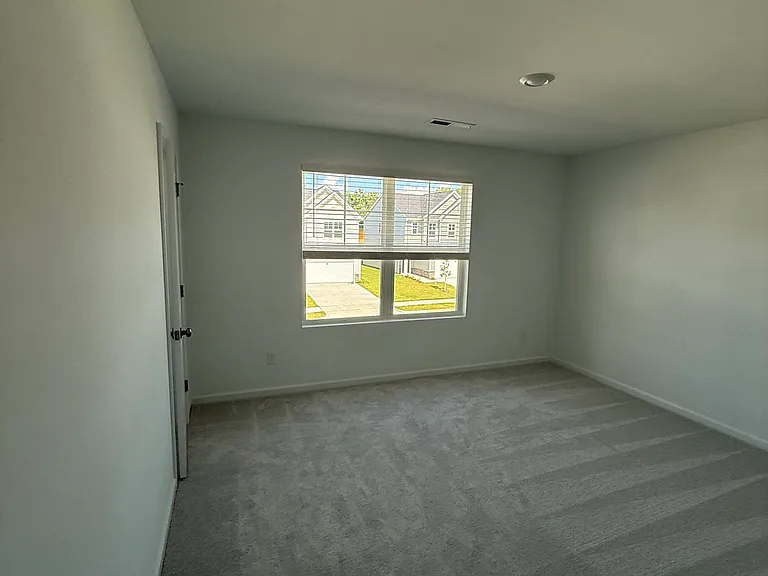 Upstairs Bedroom 2