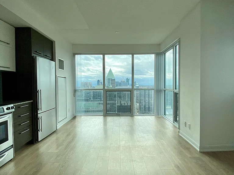 5162 Yonge St #3612 — Photo 9